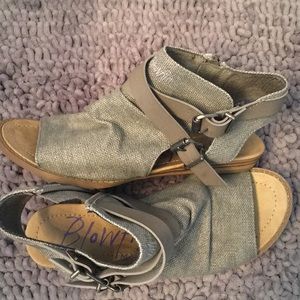 Blowfish Gray bootie style flats